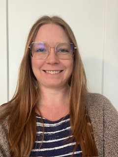 headshot of Moderator: Erin Meger